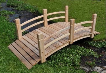 Декоративный мостик из дерева купить на дачу